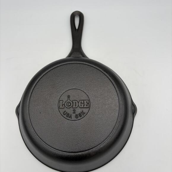 New Lodge Cast Iron Skillet 5SK 8 Inch Frying Pan Cookware USA Made - Picture 3 of 7